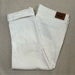 Levi Strauss Signature Women’s 12/W31 White Mid-Rise Capri Jeans